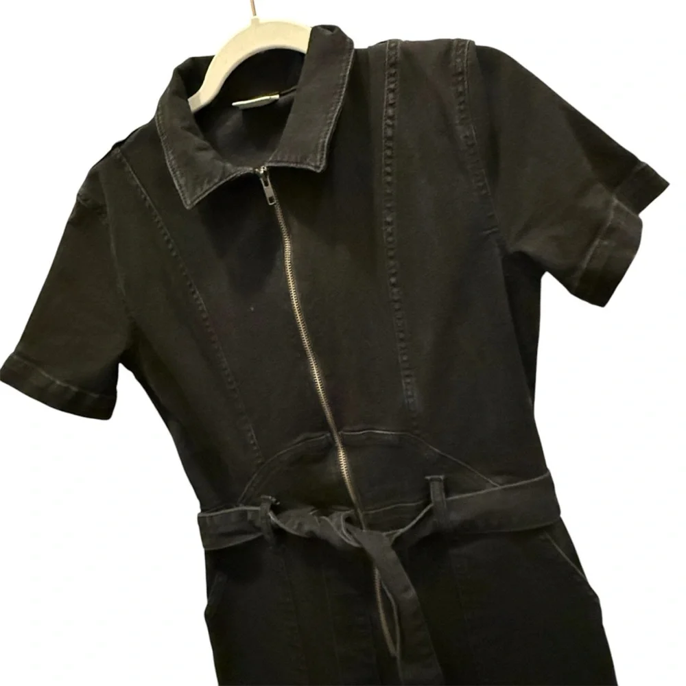 Chic Black Women's Jumpsuit - Picture 4 of 8